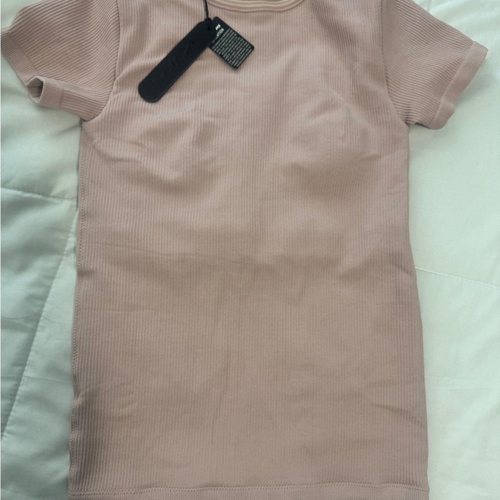 SKIMS Ribbed Short Sleeve Top in Light Pink XS